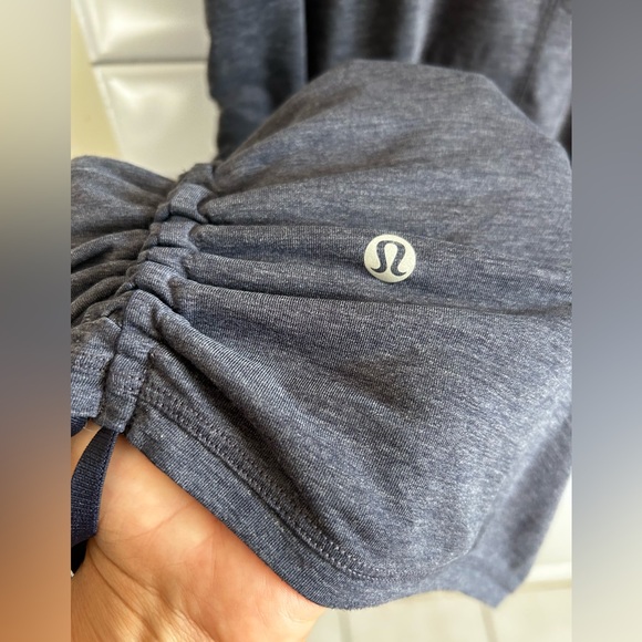 New Lululemon Top Tank / Gray / Size 8 - Picture 3 of 6